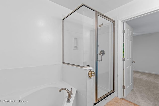 1938 Cardinal Harbour Rd, Prospect, KY 40059