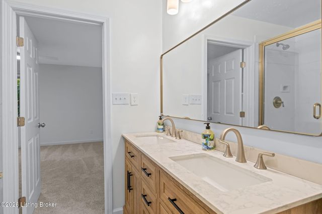 1938 Cardinal Harbour Rd, Prospect, KY 40059