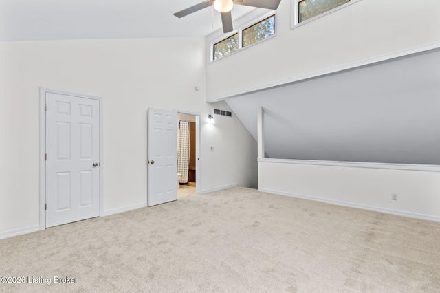 1938 Cardinal Harbour Rd, Prospect, KY 40059