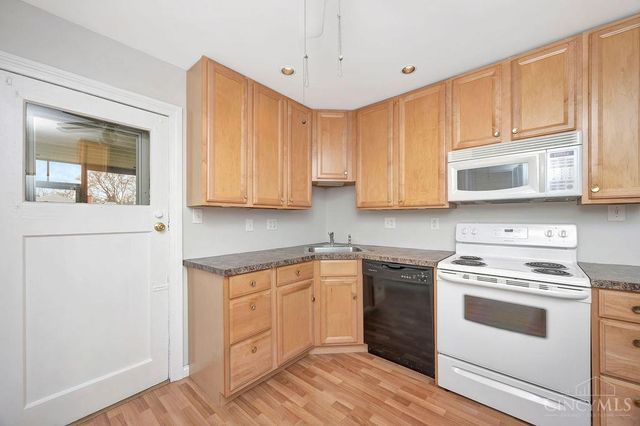 62 Laurel Avenue, Springfield Twp., OH 45216