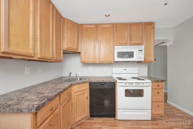 62 Laurel Avenue, Springfield Twp., OH 45216