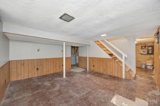 62 Laurel Avenue, Springfield Twp., OH 45216