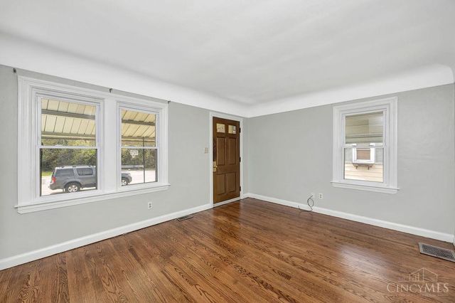 62 Laurel Avenue, Springfield Twp., OH 45216