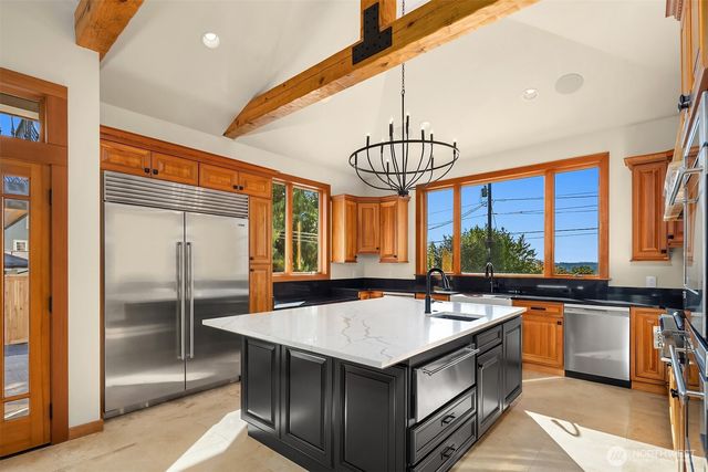 3204 72nd Avenue SE, Mercer Island, WA 98040