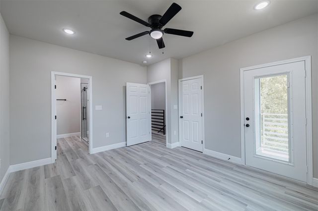 936 South Ln, Unit B, Houston, TX 77088