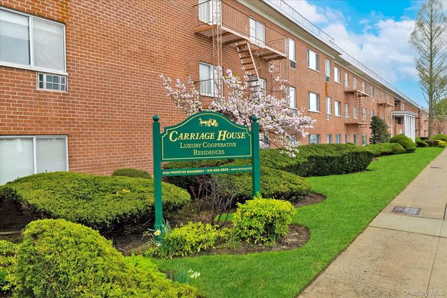 77 S Park Avenue A4, Rockville Centre, NY 11570