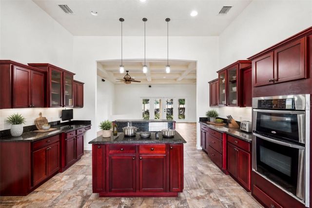 1113 MYRTLE BREEZES CT, Fruitland Park, FL 34731