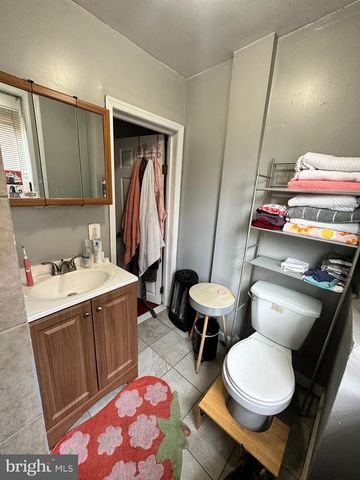 1811 W MONTGOMERY AVE, Philadelphia, PA 19121