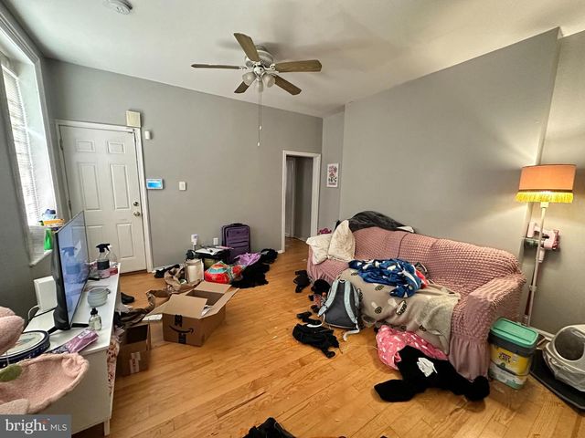 1811 W MONTGOMERY AVE, Philadelphia, PA 19121