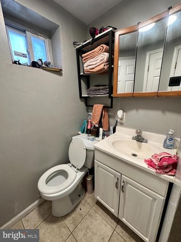1811 W MONTGOMERY AVE, Philadelphia, PA 19121