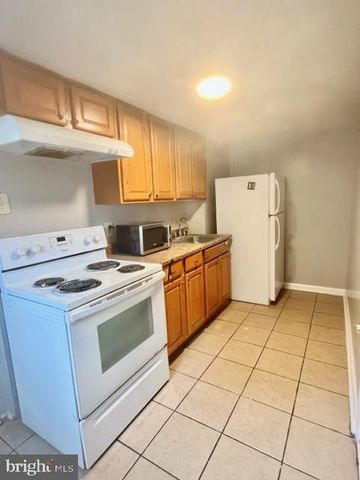 1811 W MONTGOMERY AVE, Philadelphia, PA 19121
