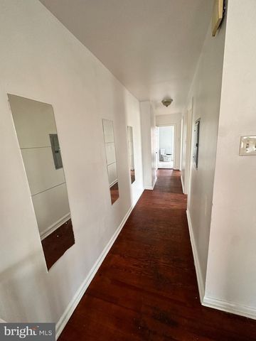 1811 W MONTGOMERY AVE, Philadelphia, PA 19121