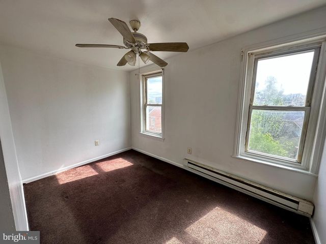 1811 W MONTGOMERY AVE, Philadelphia, PA 19121
