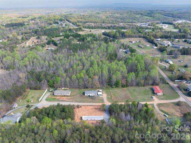143 W Forest View Lane, Mooresboro, NC 28114