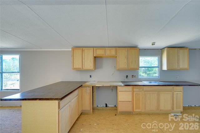 143 W Forest View Lane, Mooresboro, NC 28114