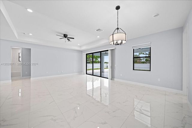 224 Chiquita Boulevard N, Cape Coral, FL 33993