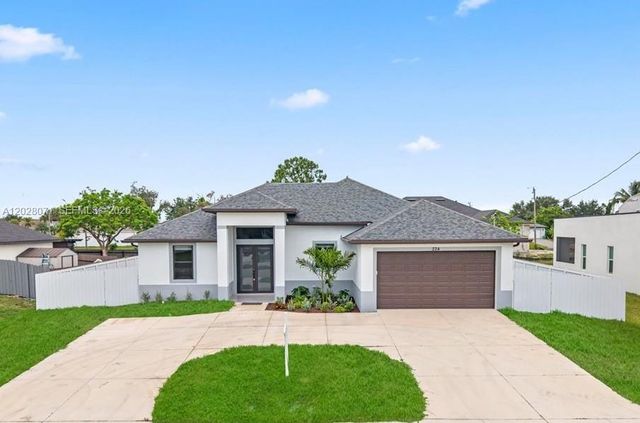 224 Chiquita Boulevard N, Cape Coral, FL 33993