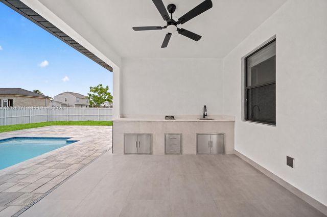 224 Chiquita Boulevard N, Cape Coral, FL 33993