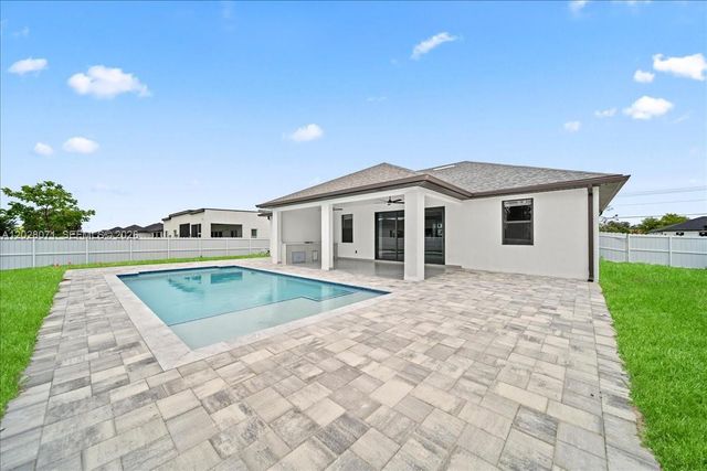 224 Chiquita Boulevard N, Cape Coral, FL 33993