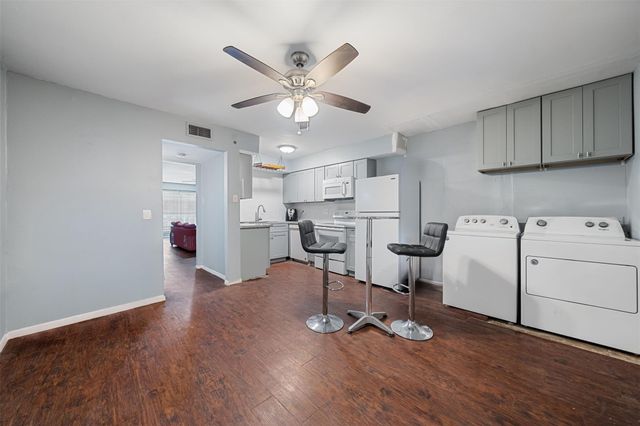 8216 Fondren Road 8216, Houston, TX 77074
