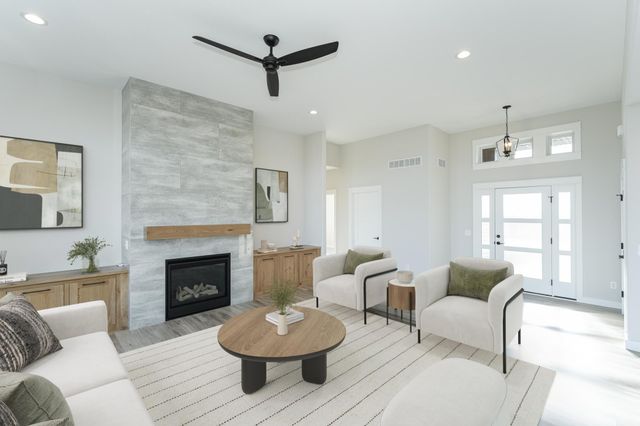 6653 Morgan Drive NW, Byron, MN 55920