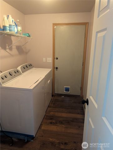 24421 Terrace Place, Black Diamond, WA 98010