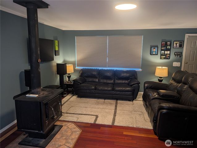 24421 Terrace Place, Black Diamond, WA 98010