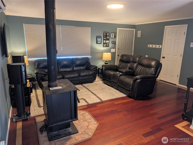 24421 Terrace Place, Black Diamond, WA 98010