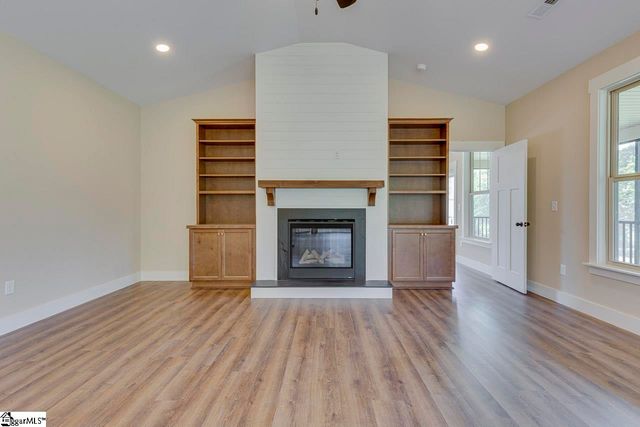 4919 Jug Factory Road, Campobello, SC 29322