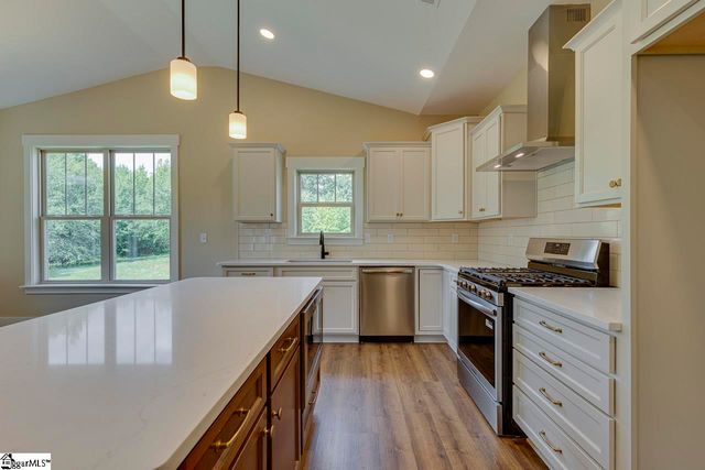4919 Jug Factory Road, Campobello, SC 29322