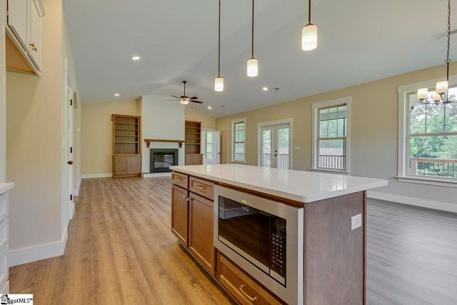 4919 Jug Factory Road, Campobello, SC 29322