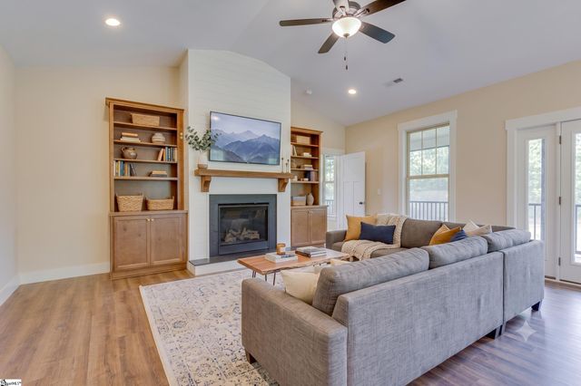 4919 Jug Factory Road, Campobello, SC 29322