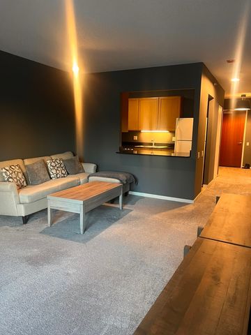 400 N LaSalle Boulevard 1603, Chicago, IL 60654