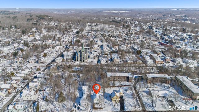 121 Cedar Street, Norwich, CT 06360