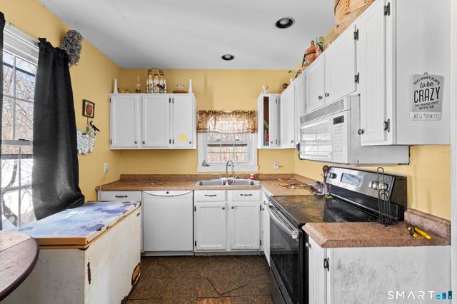 121 Cedar Street, Norwich, CT 06360