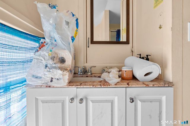 121 Cedar Street, Norwich, CT 06360