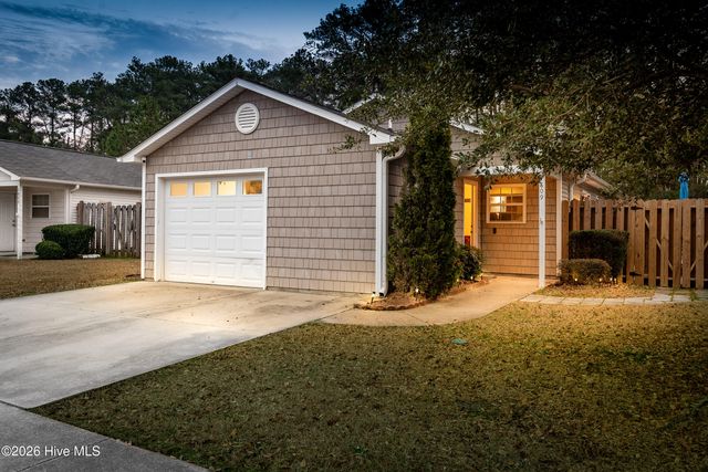 1809 Gretna Drive, Greenville, NC 27834