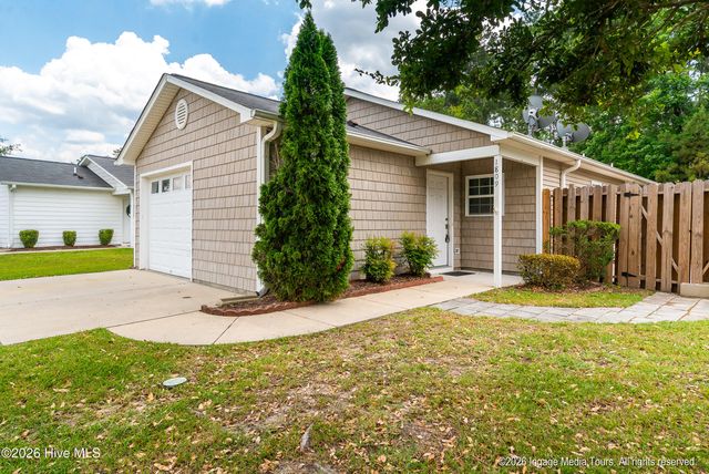 1809 Gretna Drive, Greenville, NC 27834