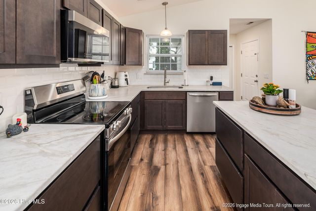 1809 Gretna Drive, Greenville, NC 27834