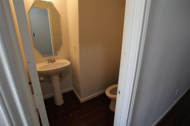 814 Forest Thicket Lane, Houston, TX 77067