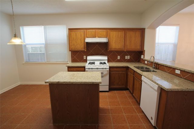 814 Forest Thicket Lane, Houston, TX 77067