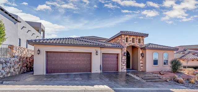 440 MAJESTIC MOUNTAIN Drive, El Paso, TX 79912
