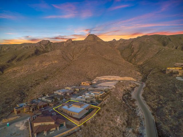440 MAJESTIC MOUNTAIN Drive, El Paso, TX 79912
