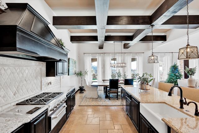 440 MAJESTIC MOUNTAIN Drive, El Paso, TX 79912