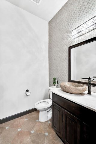 440 MAJESTIC MOUNTAIN Drive, El Paso, TX 79912