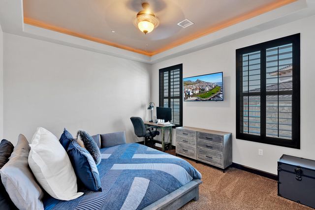 440 MAJESTIC MOUNTAIN Drive, El Paso, TX 79912