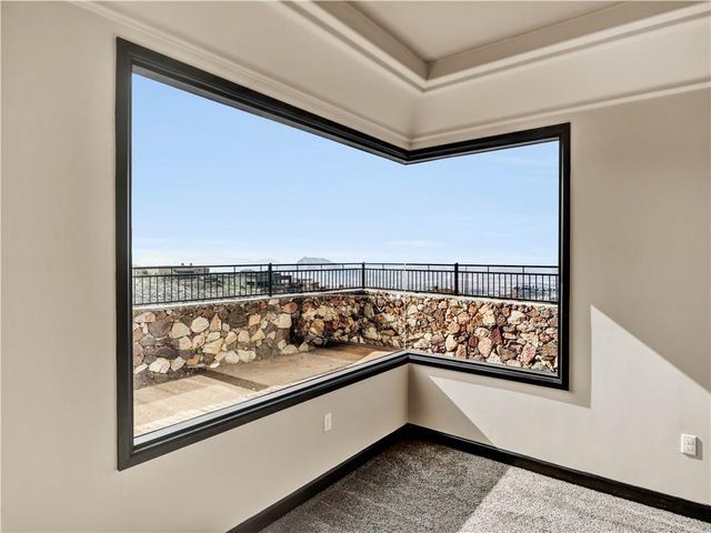 440 MAJESTIC MOUNTAIN Drive, El Paso, TX 79912