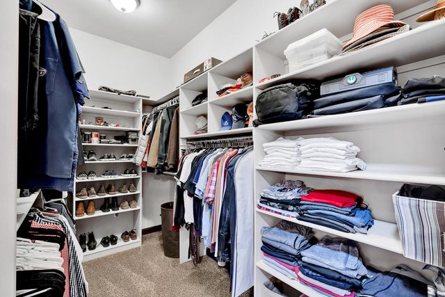 440 MAJESTIC MOUNTAIN Drive, El Paso, TX 79912