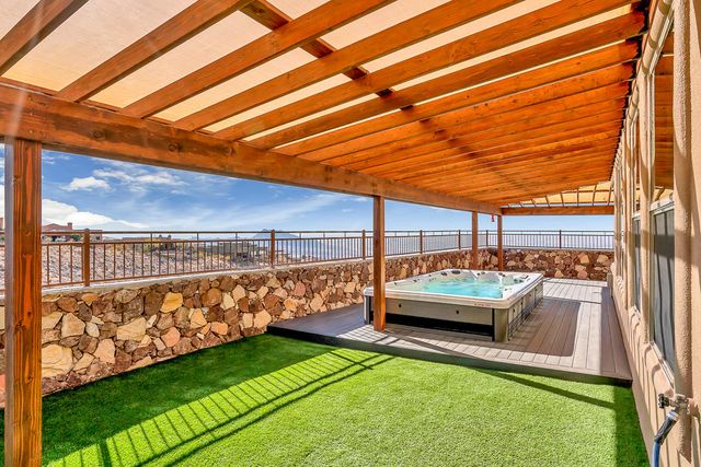 440 MAJESTIC MOUNTAIN Drive, El Paso, TX 79912