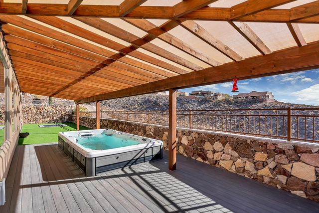 440 MAJESTIC MOUNTAIN Drive, El Paso, TX 79912